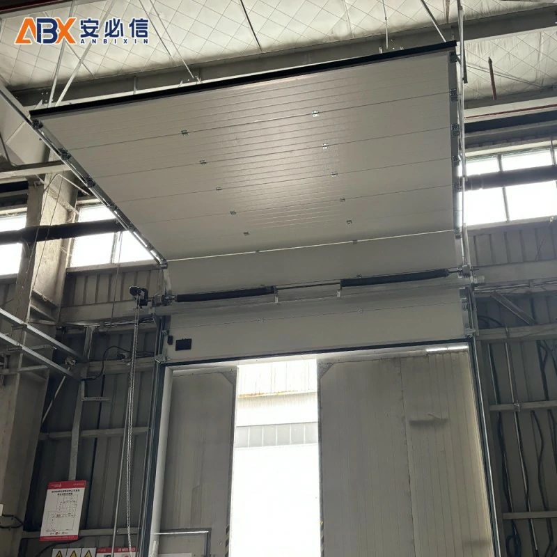 伊春市翻板滑升门